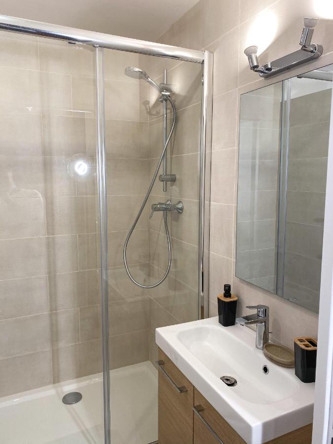Luxueux Appartement Evry Centre - Parking - Rer A 10 Min Courcouronnes Dış mekan fotoğraf